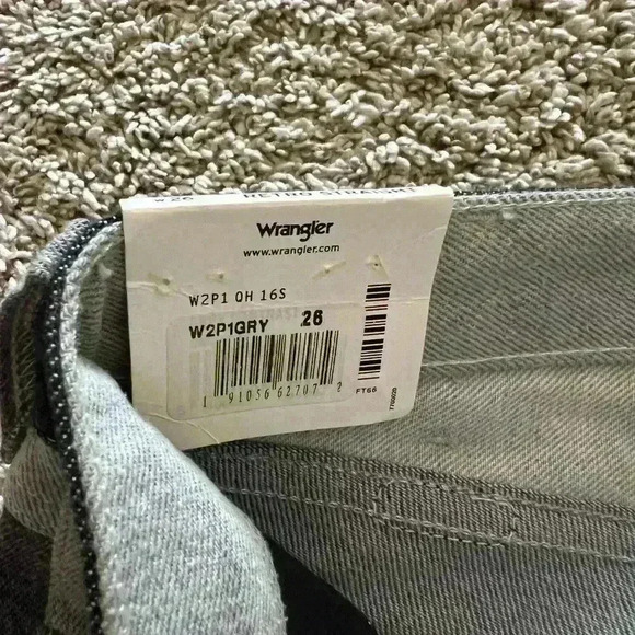 Wrangler Peter Max Special Edition Retro Jeans - Picture 8 of 8